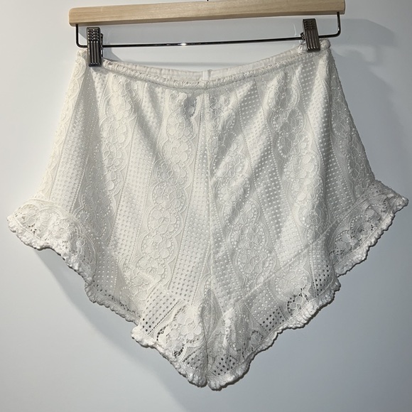 Crochet short shorts from Sabo skirt - Picture 2 of 3